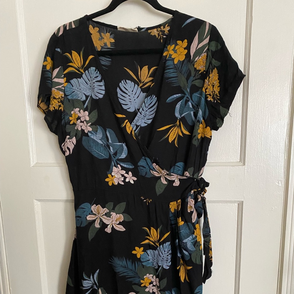 Circus Tropical Pattern Wrap in UK Size 16